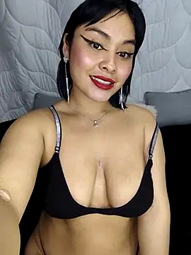 zoe love18 online show from April 14, 4:13 pm