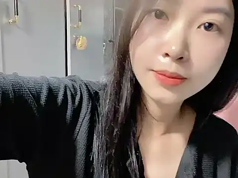 Linne6789 online show from April 21, 7:58 am