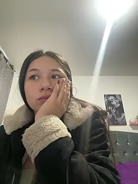 DULCE MARIA EF online show from March 4, 11:49 am