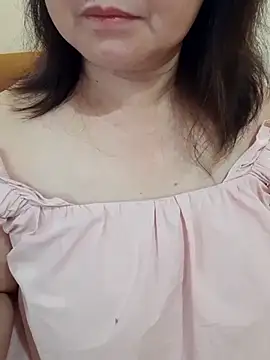 Snapshot of Yummyamasha chatting on May 24, 2:44 pm Yummyamasha online show from May 24, 2:44 pm