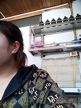 cute-hiphop online show from June 7, 4:38 am