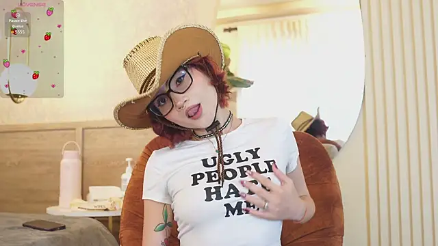 Snapshot of Dalahia_Rush chatting on June 5, 6:35 pm Dalahia Rush online show from June 5, 6:35 pm