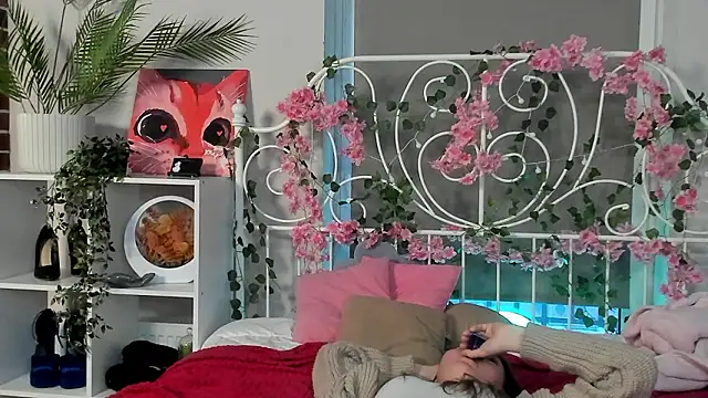 TobiMillinor online show from March 2, 5:08 am