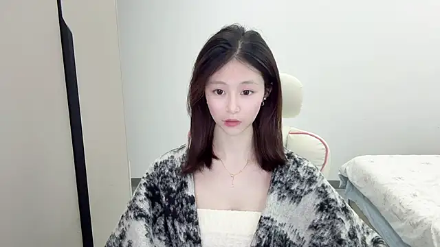 DYyyyyy-- online show from February 4, 12:11 pm