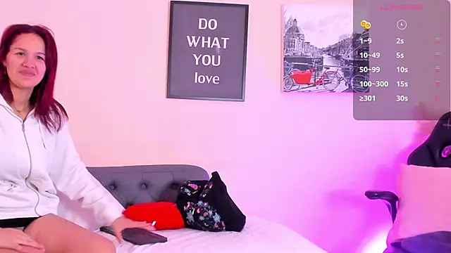 victoriazans online show from April 25, 10:51 am