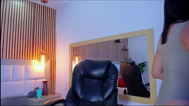 Georgia Vega online show from March 3, 7:20 pm