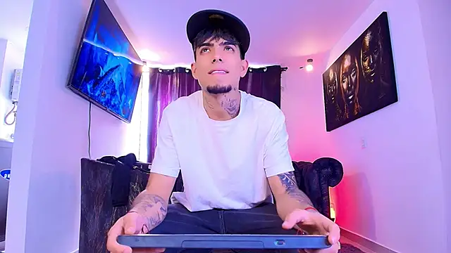 miguel aguirre  online show from February 2, 2:49 pm