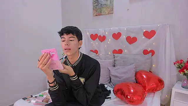 noah lewiss online show from February 17, 10:56 am