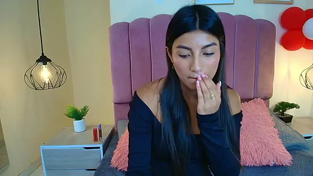 Ateneaaa  online show from March 16, 7:29 pm