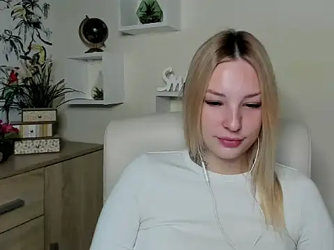 VelvetAngela online show from March 7, 7:16 am