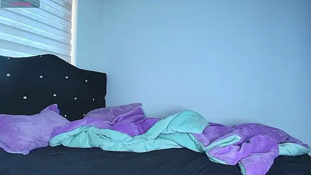 alys love online show from February 18, 4:36 pm