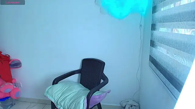 alys love online show from July 28, 4:39 pm