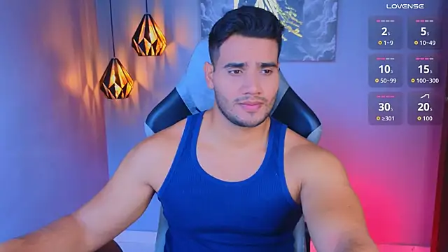 AndresRodriguez1 online show from May 11, 1:28 pm