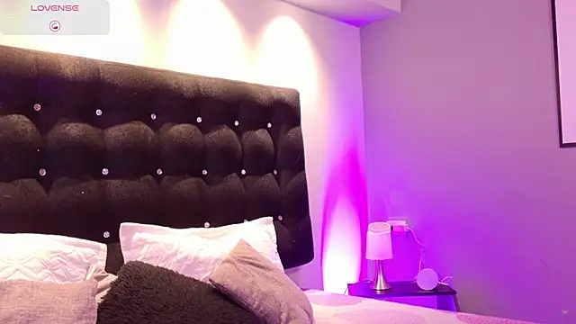 Aitana Oliveira online show from March 17, 8:23 pm