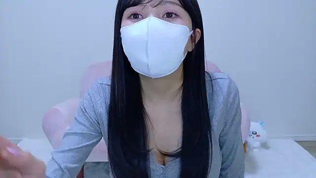 Snapshot of The_Ami_jp chatting on March 25, 8:20 am The Ami jp online show from March 25, 8:20 am