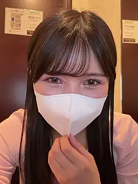 Snapshot of The_Ami_jp chatting on March 26, 8:09 am The Ami jp online show from March 26, 8:09 am