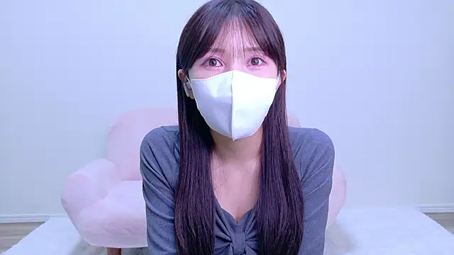 Snapshot of The_Ami_jp chatting on March 31, 8:04 am The Ami jp online show from March 31, 8:04 am