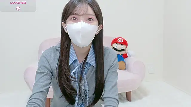 Snapshot of The_Ami_jp chatting on April 5, 6:10 am The Ami jp online show from April 5, 6:10 am