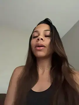 Petite Baddie online show from July 22, 9:50 pm