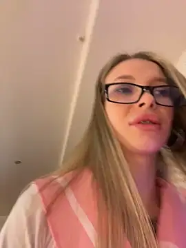 ElyseeXXX online show from March 9, 10:47 pm