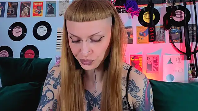 SugarSoot online show from June 15, 5:42 am
