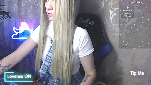 Shiny Victoria online show from June 14, 8:16 am