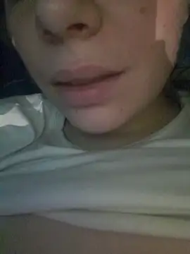 Snapshot of miraevelina chatting on February 9, 8:35 pm miraevelina online show from February 9, 8:35 pm