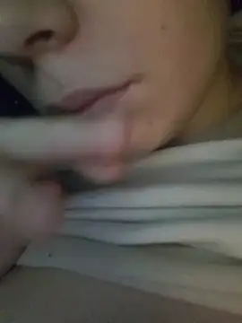 Snapshot of miraevelina chatting on February 10, 8:35 pm miraevelina online show from February 10, 8:35 pm