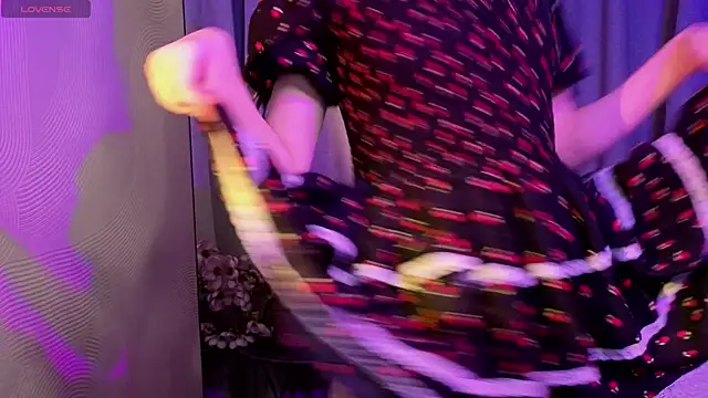 NicoleLuxe online show from March 1, 5:59 pm