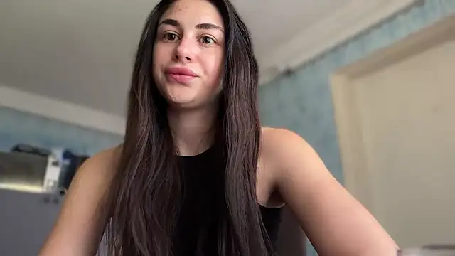 Snapshot of LiluMartiznir chatting on May 28, 8:00 am LiluMartiznir online show from May 28, 8:00 am