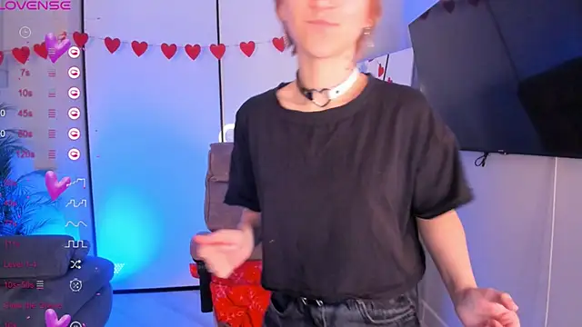 Snapshot of AutumnWhisper chatting on March 11, 8:59 pm AutumnWhisper online show from March 11, 8:59 pm