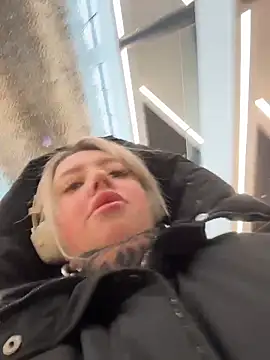 Chiibi online show from February 20, 9:21 am