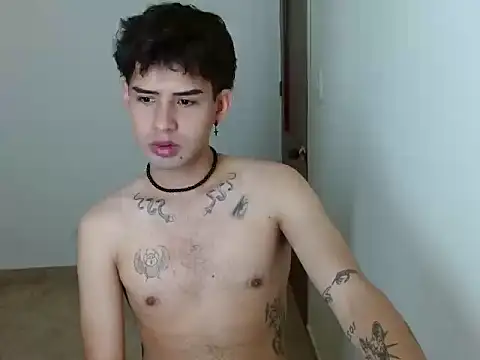 mike smith03 online show from April 10, 3:28 pm