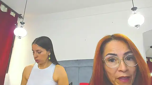 Snapshot of Atenis_thompson chatting on July 4, 1:39 pm Atenis thompson online show from July 4, 1:39 pm