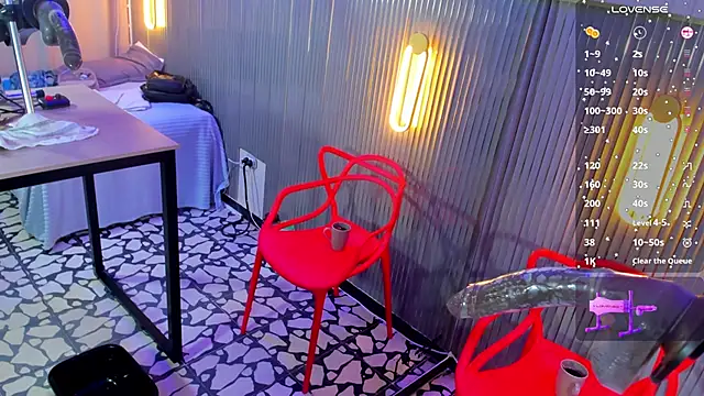 nazly bigass online show from May 1, 7:51 pm