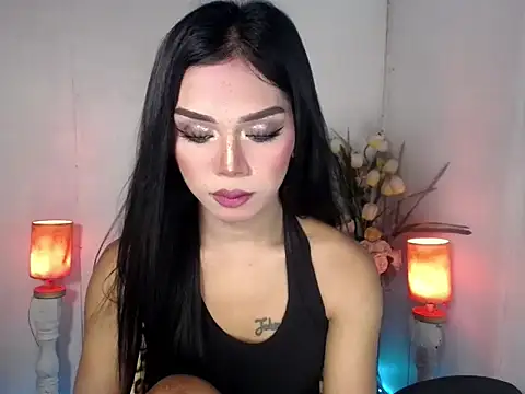 Darkness Angel online show from May 12, 1:30 pm