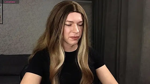 Anna inHear online show from May 3, 2:34 pm