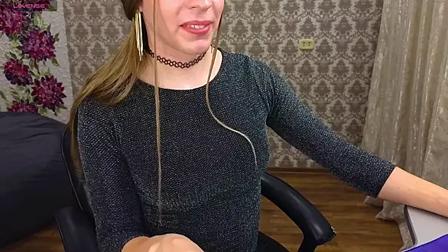Anna inHear online show from July 28, 8:45 pm