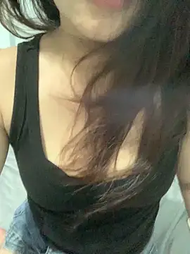 Luna Babyyy online show from June 12, 6:23 am