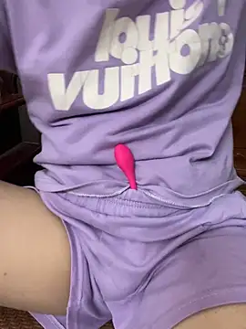 Yinini online show from May 3, 1:39 pm