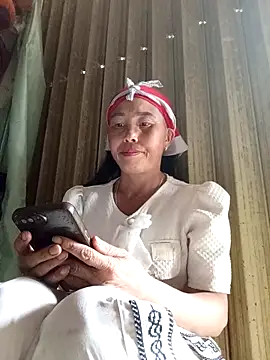lena-cute online show from April 30, 6:20 am