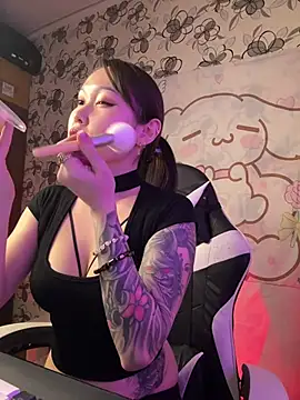 YukiiTYAN online show from February 12, 4:35 pm