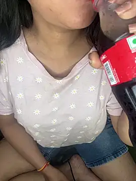 Snapshot of nauty_girl_shalu chatting on February 18, 5:25 am nauty girl shalu online show from February 18, 5:25 am