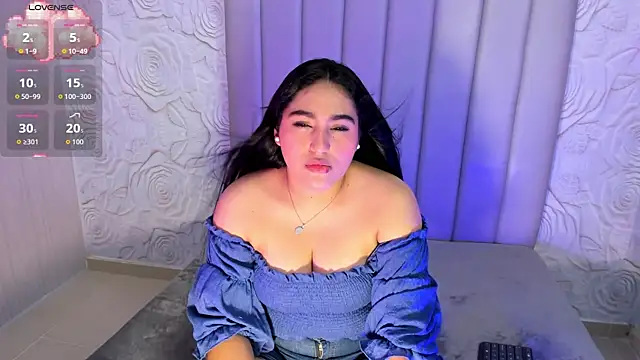 Lya dubois  online show from March 3, 10:15 pm