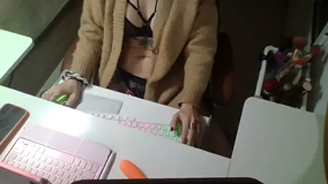 hipotenusa online show from February 5, 7:46 am