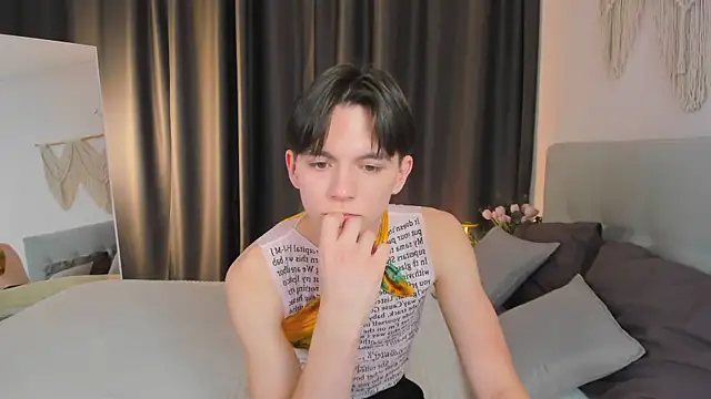 Ian Harrickton online show from March 1, 3:47 pm