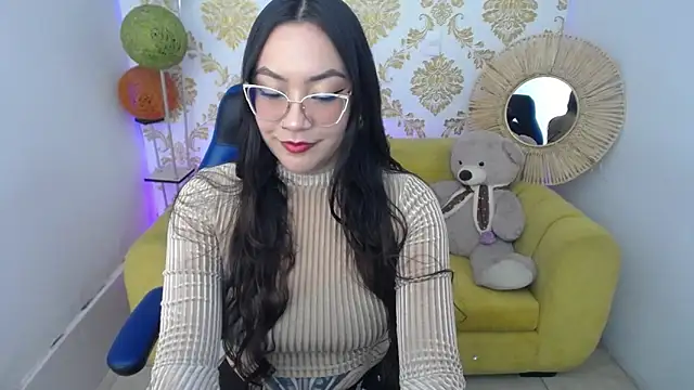 ALISS M  online show from February 18, 8:16 pm