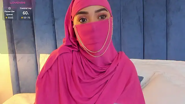 fatimarab   online show from February 11, 3:44 am