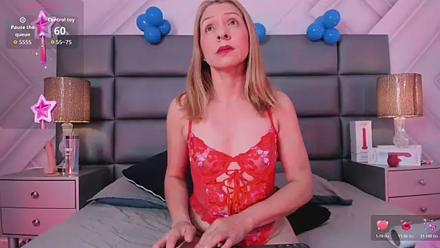 AlexaFoxx  online show from July 8, 12:53 pm