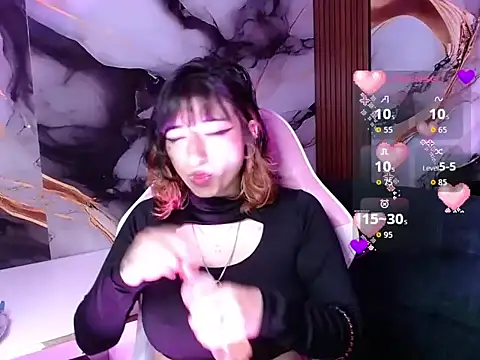 Snapshot of _weird_sativa chatting on July 26, 11:06 am weird sativa online show from July 26, 11:06 am